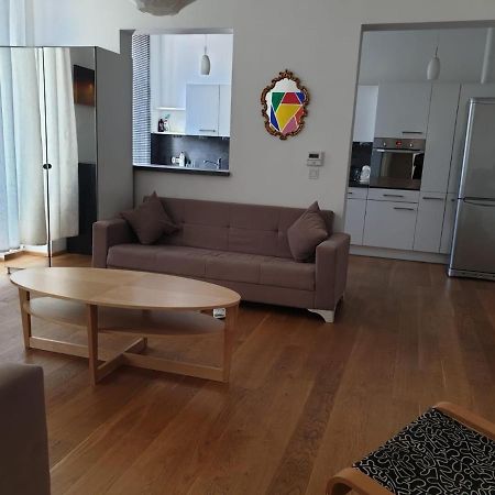 Deluxe Apartment 5P Mm Відень Екстер'єр фото