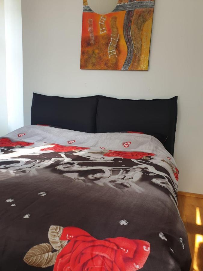 Deluxe Apartment 5P Mm Відень Екстер'єр фото